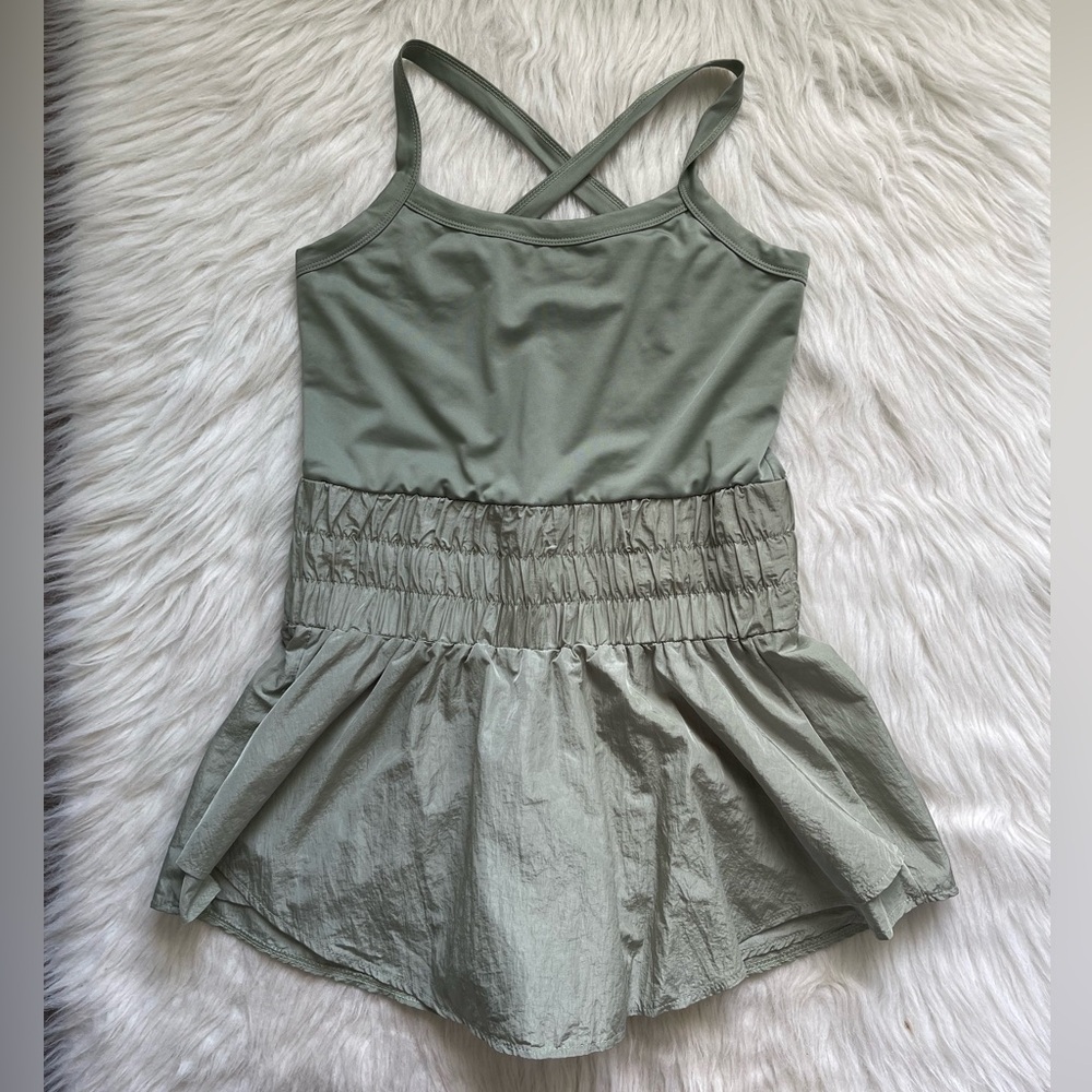 Women's Athletic Skortsie Tennis Dress with Shorts Underneath size Medium